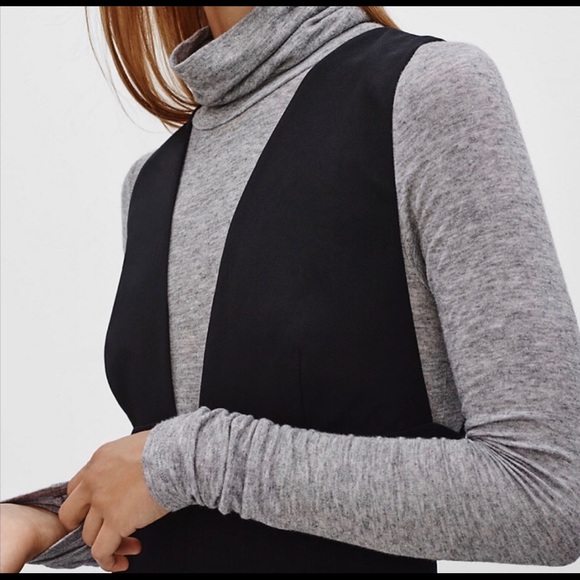 Wilfred Montburn Black V neck dress - Picture 2 of 13